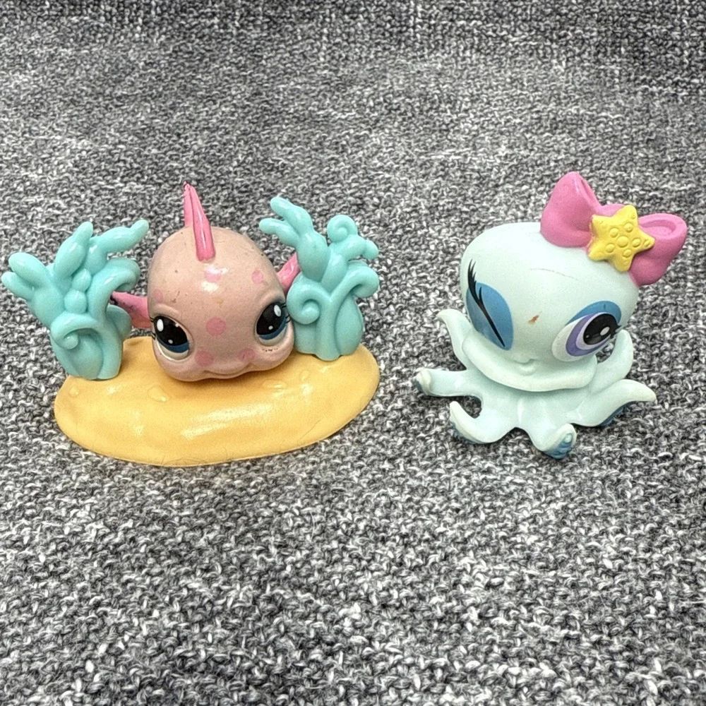 Littlest Pet Shop LPS #1346 Octopus #1139 Pink Polka Dot Fish‎ With Ocean Stand
